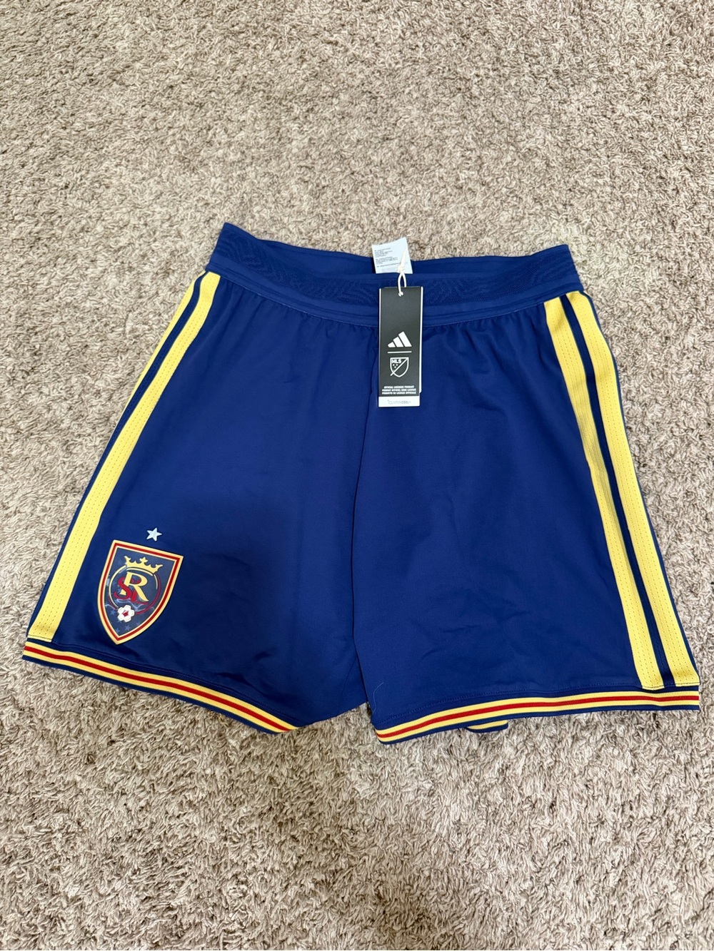 ADIDAS REAL SALT LAKE MLS SOCCER HOME AUTHENTIC SHORTS SIZE LARGE (JL8453)
